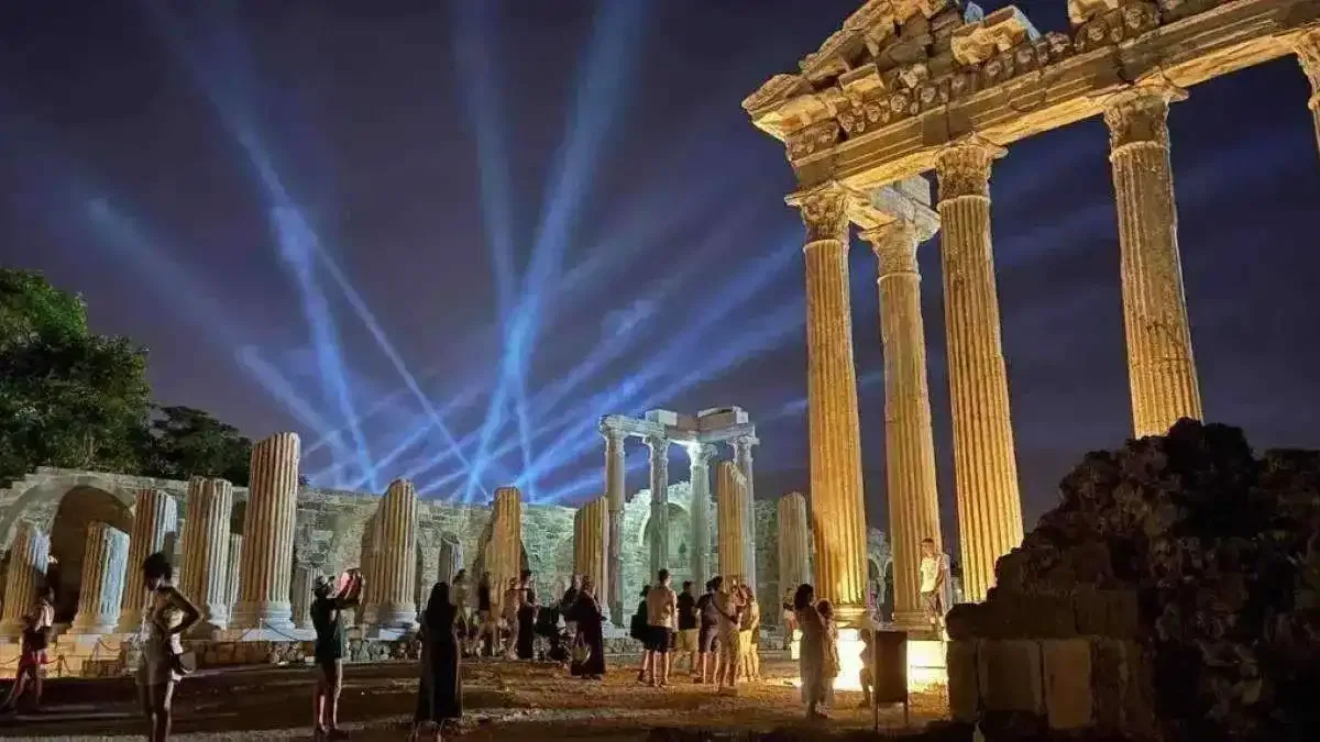 Gece müzeciliğinde yeni sezon... 20 müze ve ören yeri gece ziyarete açıldı