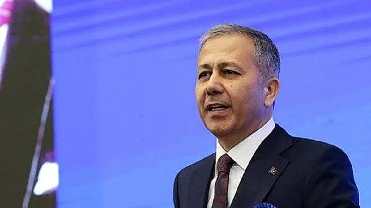 Bakan Yerlikaya'dan komisyon basan vekil paylaşımı