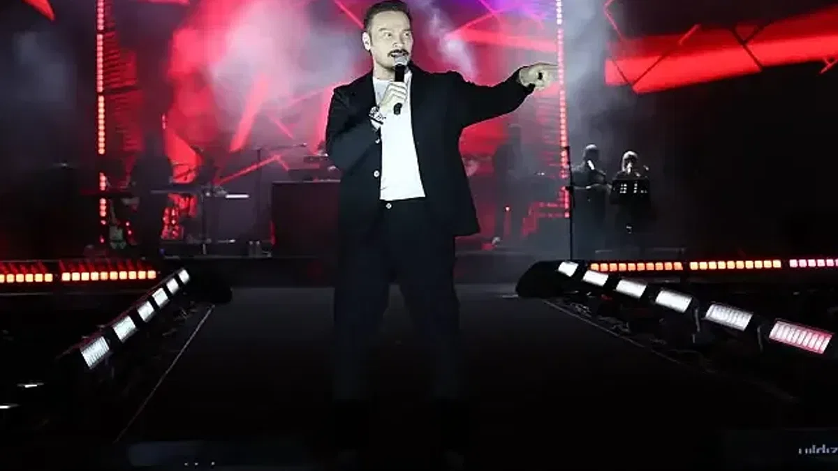 Konya Kültür Yolu Festivali Sinan Akçıl konseriyle renklendi