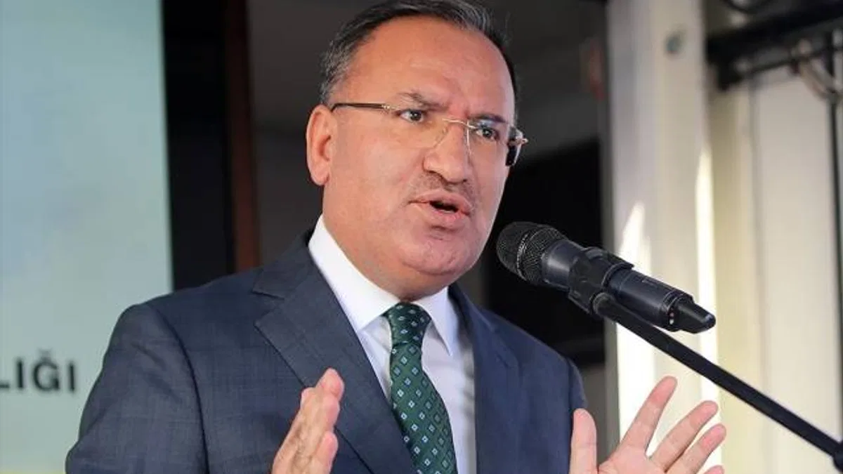 Bakan Bozdağ: AK Parti ile Türkiye yerinde sayan değil, koşan bir ülke oldu