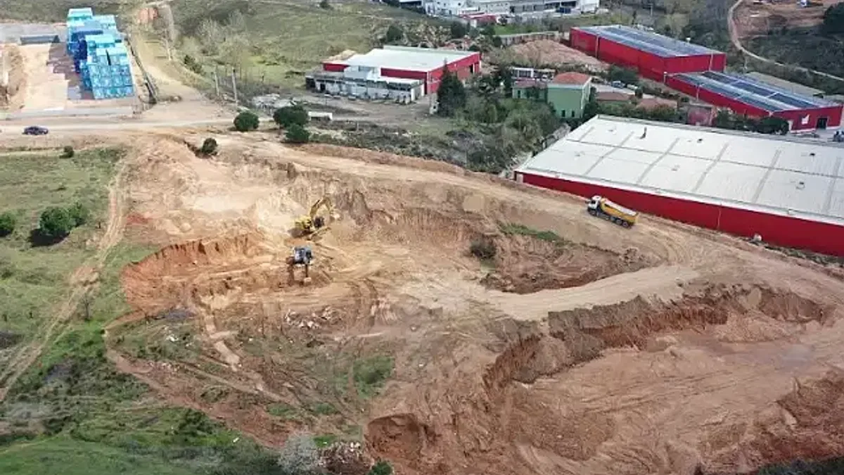 Çayırova'da Küçük Sanayi Sitesi inşaatı başladı