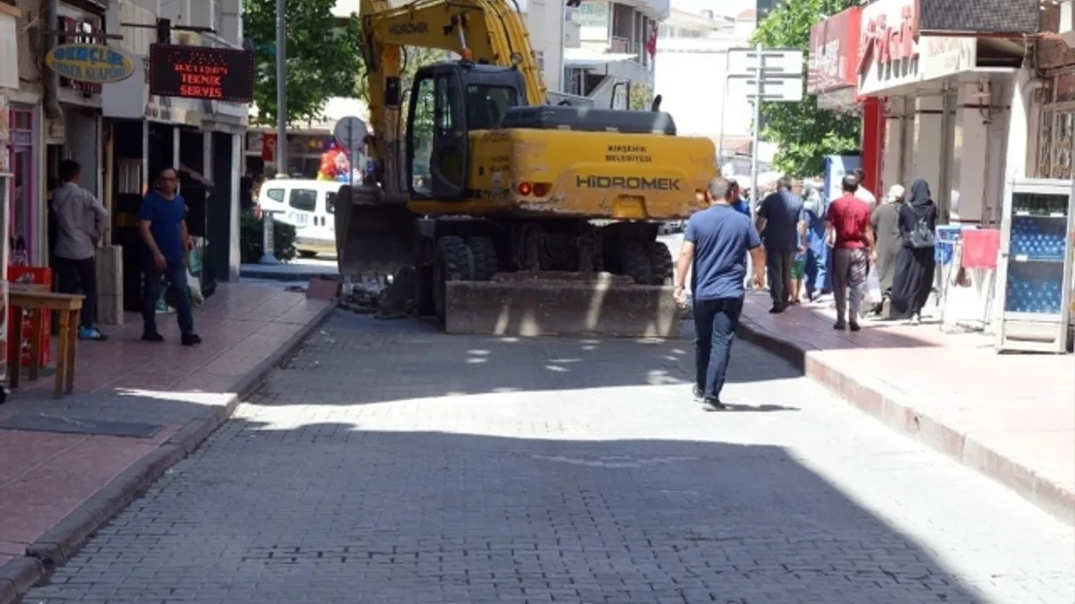 Kırşehir Belediyesinden asfalt çalışması