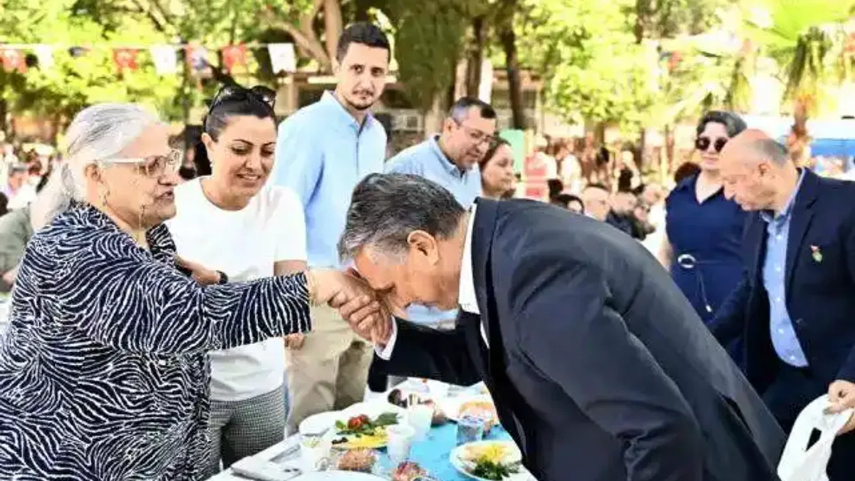 Antalya'da ‘Vatan sağ olsun’ diyen anneler unutulmadı