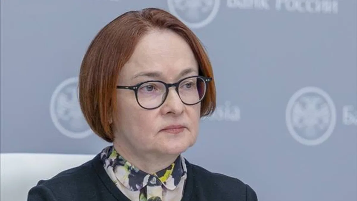 Rusya Merkez Bankası Başkanı Nabiullina: Dolar ve avro çok sayıda kişi için zehirli hale geldi