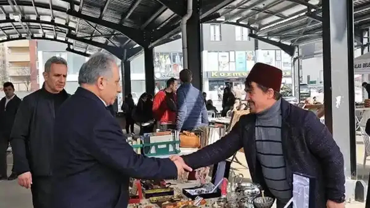 Mustafa Yalçın'dan Antika Pazarı'na ziyaret