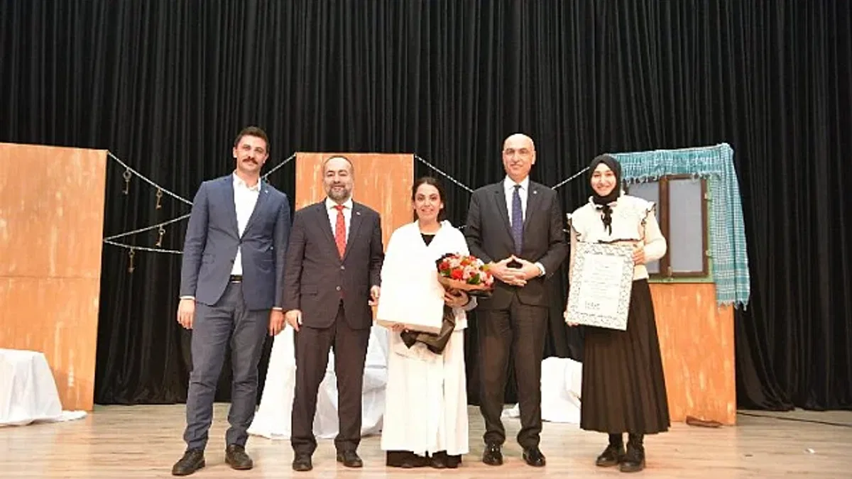 'Filistin Hakkında Konuşmalıyız' sahnelendi