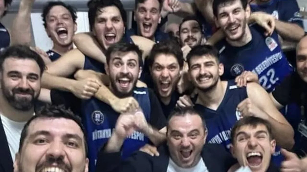 Kütahya Belediyespor çeyrek finale galibiyetle başladı