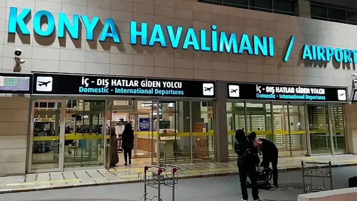 Konya Havalimanı'nda Karşılamaya Gidenler İçin: İniş Saatini Gerçekten Nereden Öğrenirsiniz?