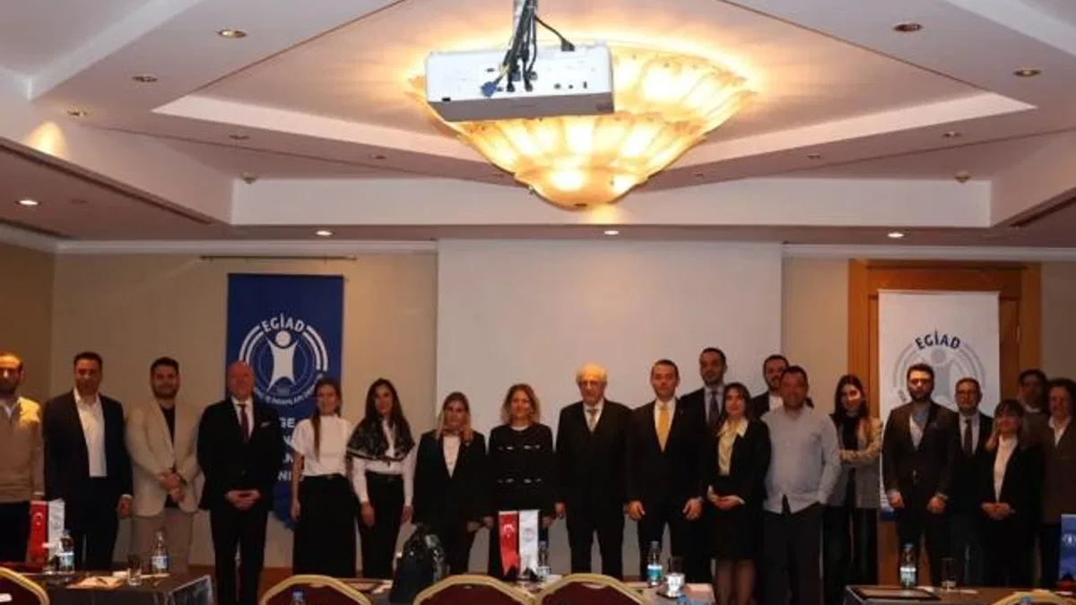 Türkiye tüketimle değil, üretim ve ihracatla büyümelidir