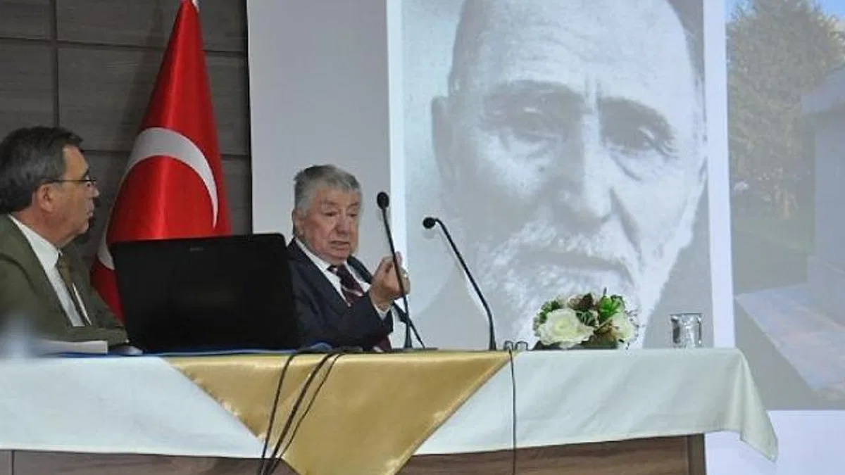 Dr. Eren Akçiçek, "Atatürk Dönemi Sağlık Devrimi"ni anlattı