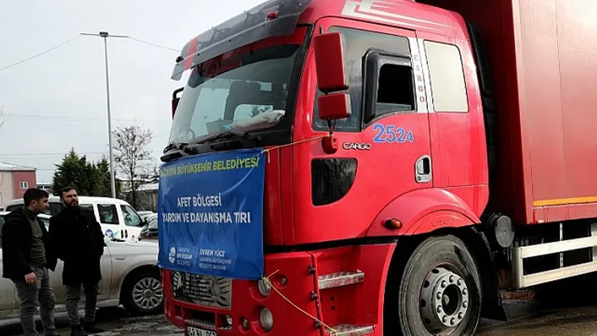 Sakarya'dan 40 tır yardım afet bölgesine gitti