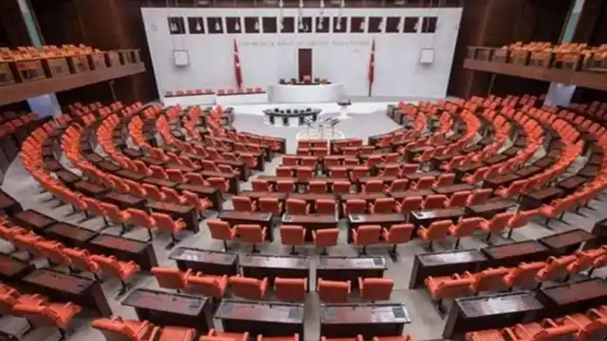 Meclis'te gündem yoğun: Emekliye ikramiye, kentsel dönüşüm ve bütçe mesaisi
