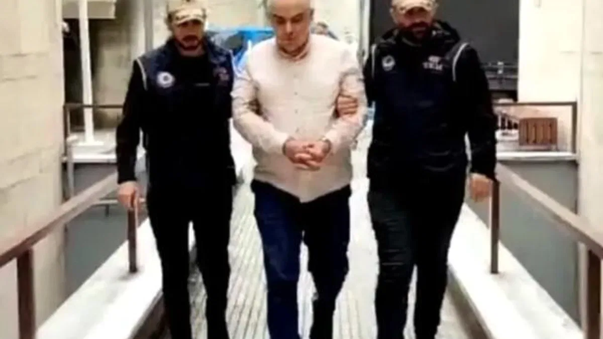 Bursa'da FETÖ operasyonu! Bursa Eski Cumhuriyet Başsavcısı yakalandı