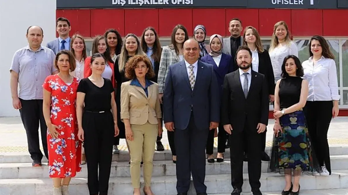 Ege'nin yabancı dilde eğitim veren ilk Hukuk Fakültesi