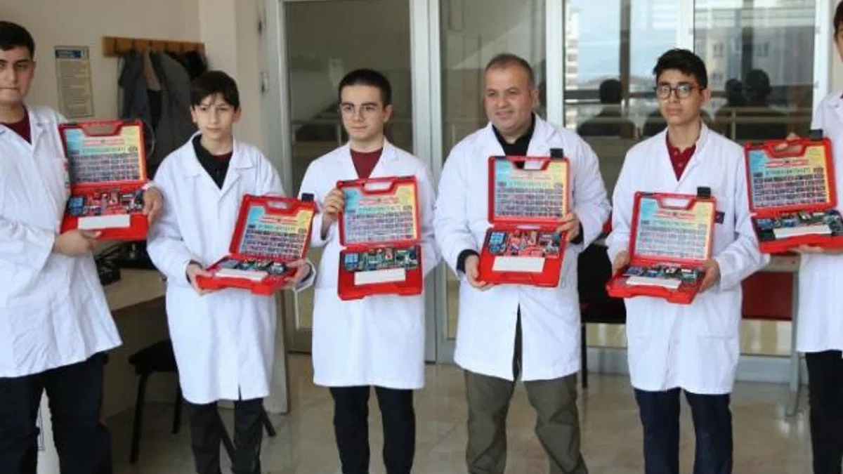 Ordu'da kodlama eğitimiyle okula gelir sağlıyor