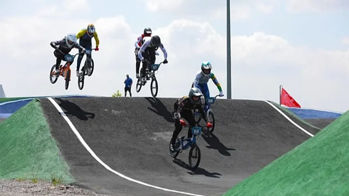 BMX heyecanı Sakarya'yı sardı