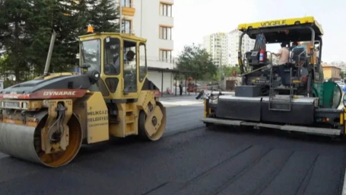 Kayseri Melikgazi'nin yolları yenileniyor
