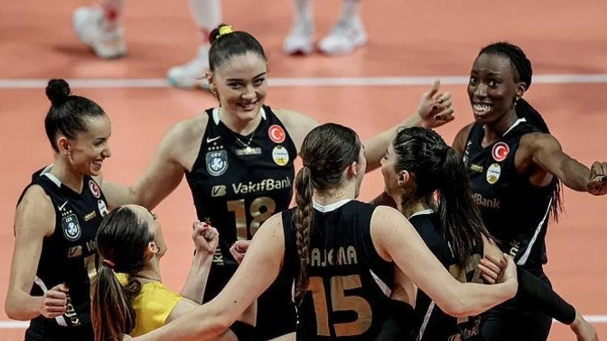 VakıfBank 3-0 LKS Commercecon (MAÇ SONUCU-ÖZET) | VakıfBank set vermeden çeyrek finalde!