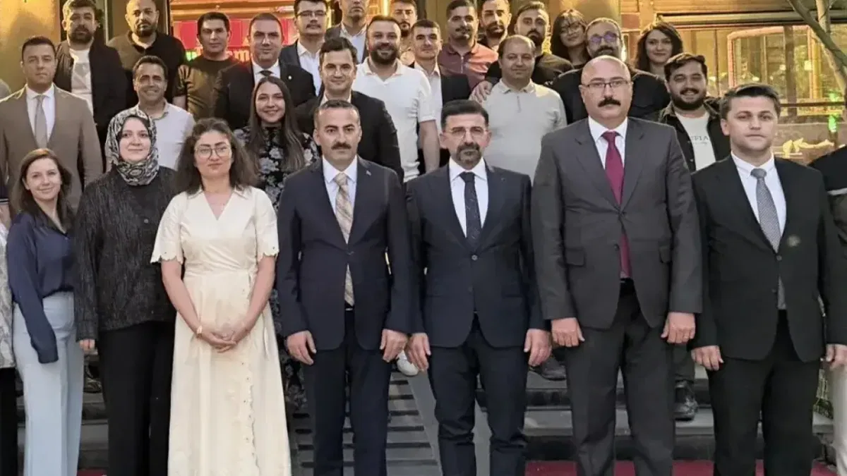 Ağrı Barosu'ndan yargı mensuplarına birlik mesajı veren veda
