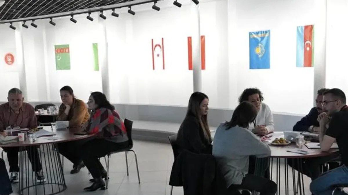 Ankara Keçiören'de denge ve denetleme oyunu eğitici eğitimi