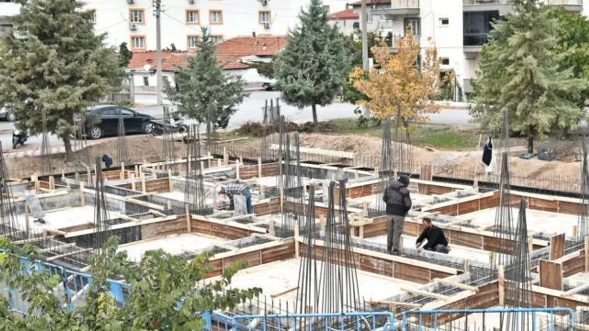 Akhisar Belediyesi’nin Üç Büyük Yatırımında Çalışmalar Sürüyor