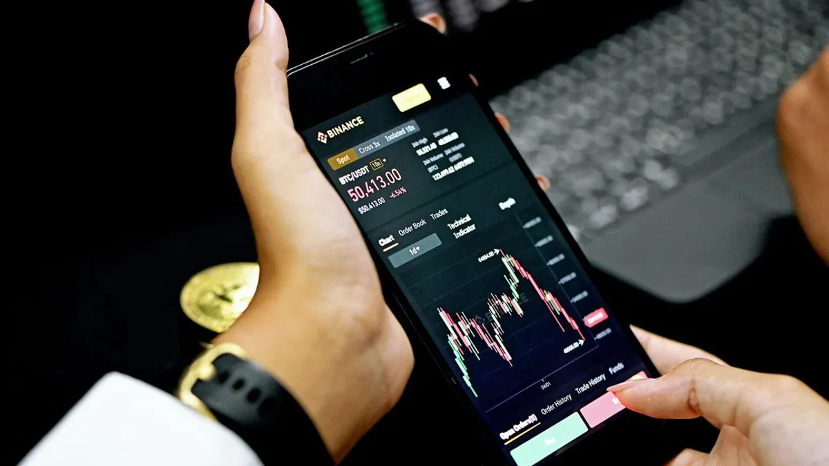Coinbase to Suspend Binance USD Stablecoin, Saying It Doesn’t Meet Listing Standards