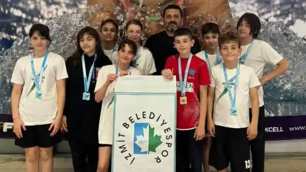 İzmitli yüzücüler ligden başarıyla döndü