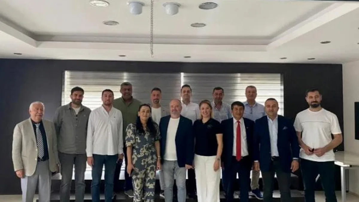 Muratpaşa Belediyesi Spor Kulübü’nde Kulüpte görev dağılımı yapıldı