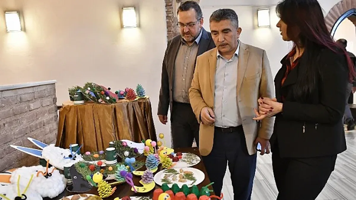 Bursa Osmangazi'de 'Koza Çocuk'tan renkli sergi