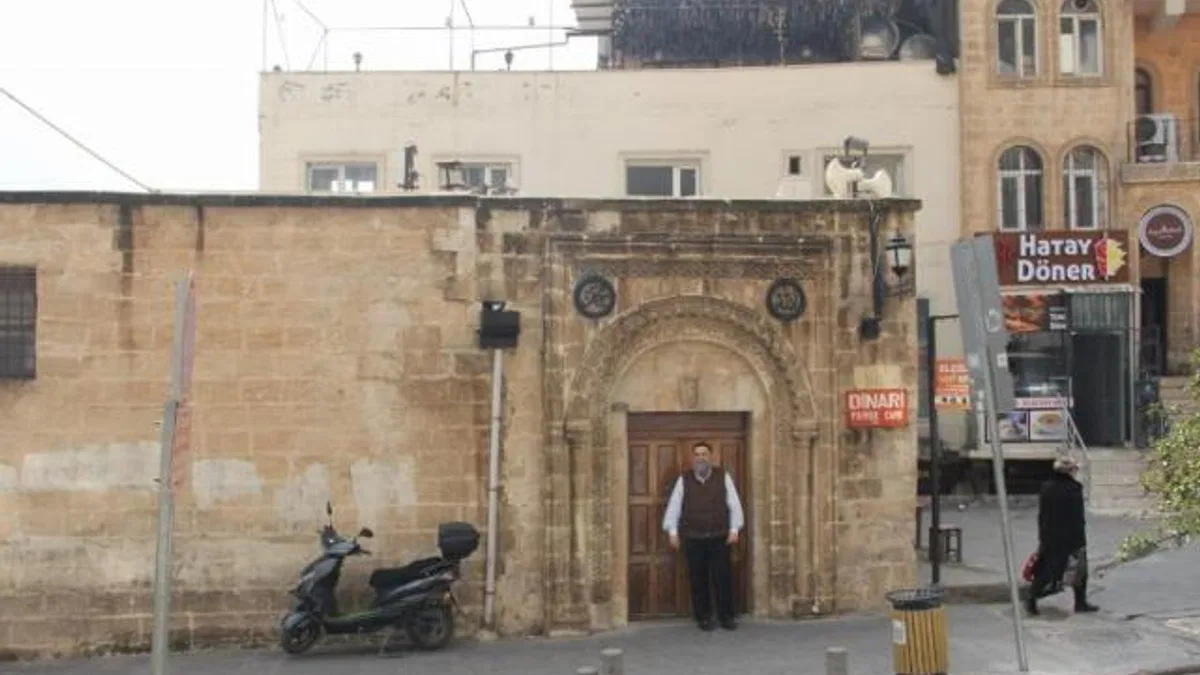 Mardinli esnaflar Pamuk Cami’sine minare talebinde bulundu