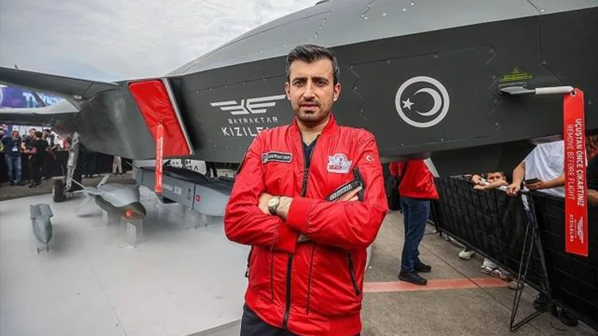 Selçuk Bayraktar: TEKNOFEST yüksek hızlı şarj istasyonu gibi bir yer, gençlerimizin heyecanı bizi dolduruyor