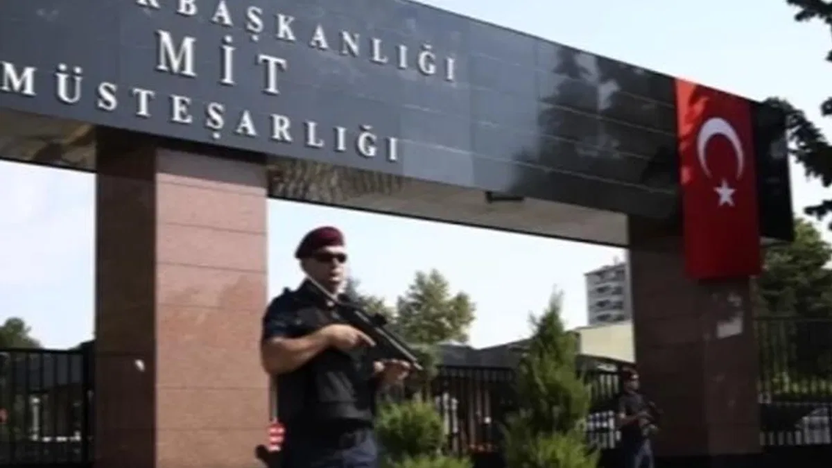 Sahte baz istasyonu kurmaya çalıştılar