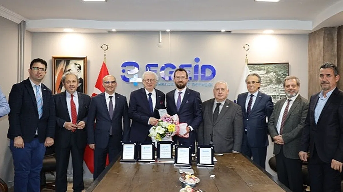 Deprem bölgesinden iş gücünün göç etmemesi için çift maaş önerisi