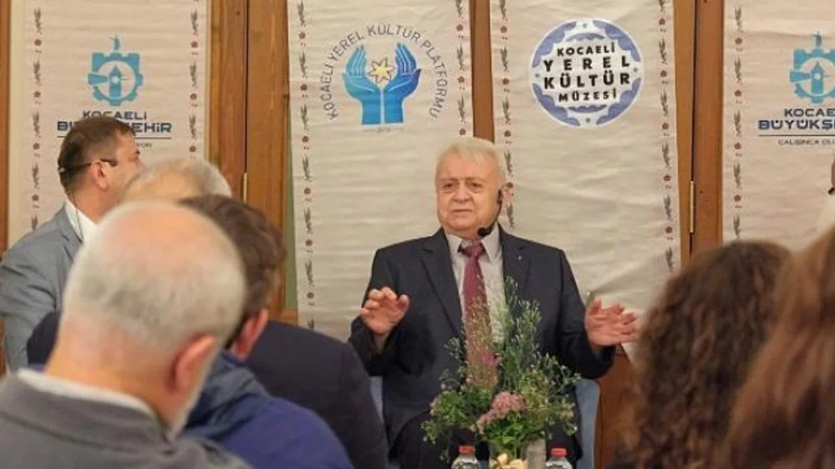 Amir Ateş, Yerel Kültür Müzesi'nde anılarını paylaştı