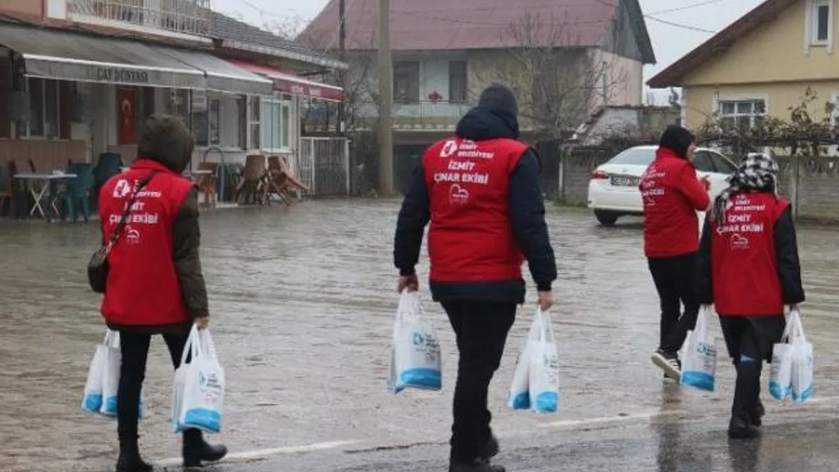 İzmit'te Çınar ekibi iç ısıtıyor