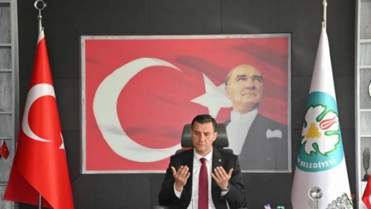 Başkan Zeyrek’ten Kadir Gecesi mesajı