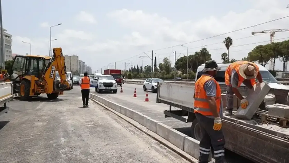 Antalya Büyükşehir'den trafiği rahatlatacak dokunuş