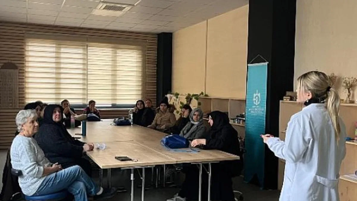 Anne Şehir Merkezi'nde akran zorbalığı eğitimi