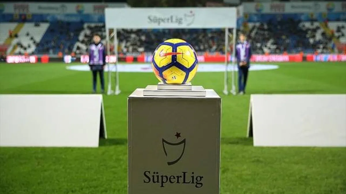 Süper Lig'in rekorları, ilkleri