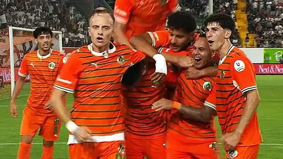 Corendon Alanyaspor 1-0 Beşiktaş (Maç Sonucu) Kartal Alanya'da kayıp!