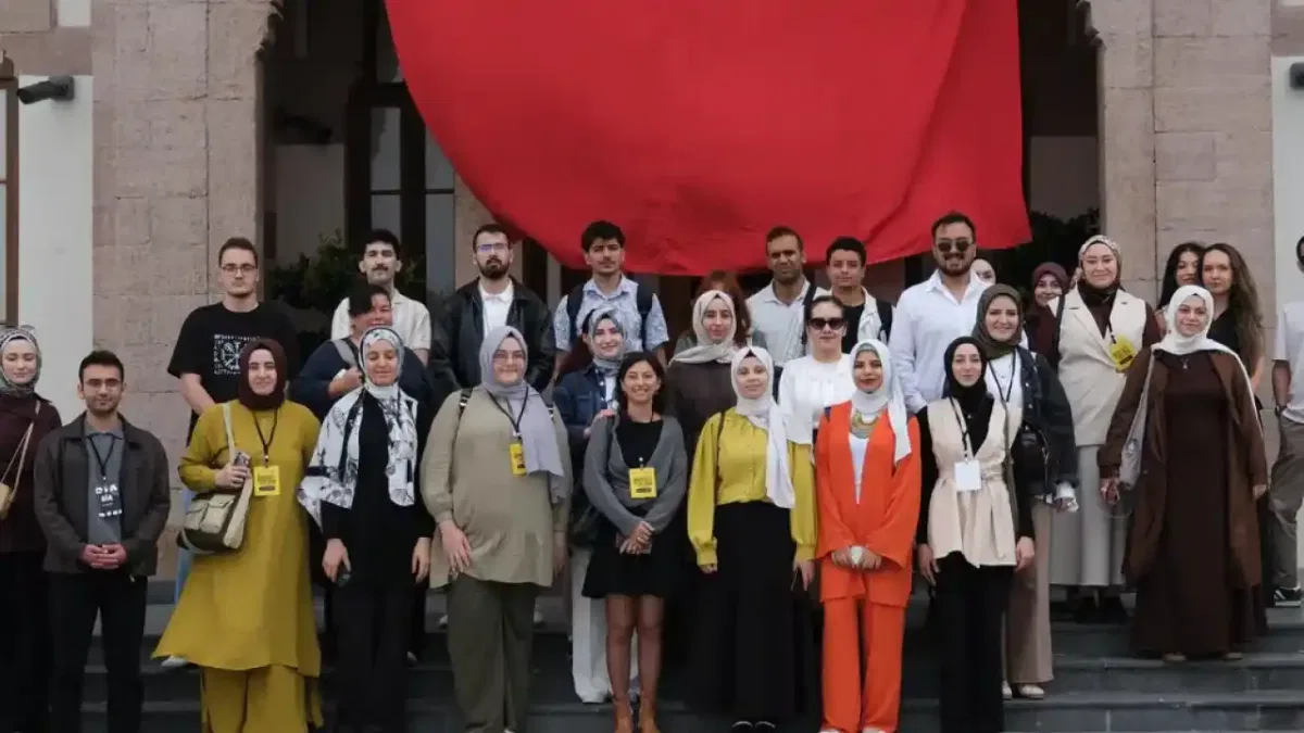 Konya'da 'Kültür Yayıncılığı' temasıyla düzenlenen 5. Yayıncılık Yaz Okulu tamamlandı