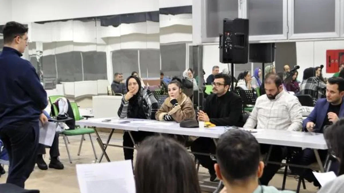 Kayseri Talas Karadut Tiyatrosu yetenek peşinde