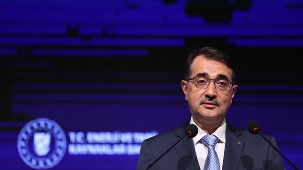 Bakan Dönmez: Enerjide dışa bağımlılığın kilidini kıracak mega projemizde geri sayım devam ediyor
