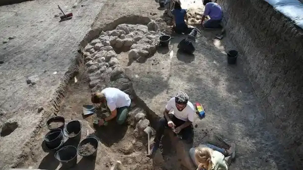 Aççana Höyük kazılarında 3 bin 500 yıllık yerleşim tabakasına inildi