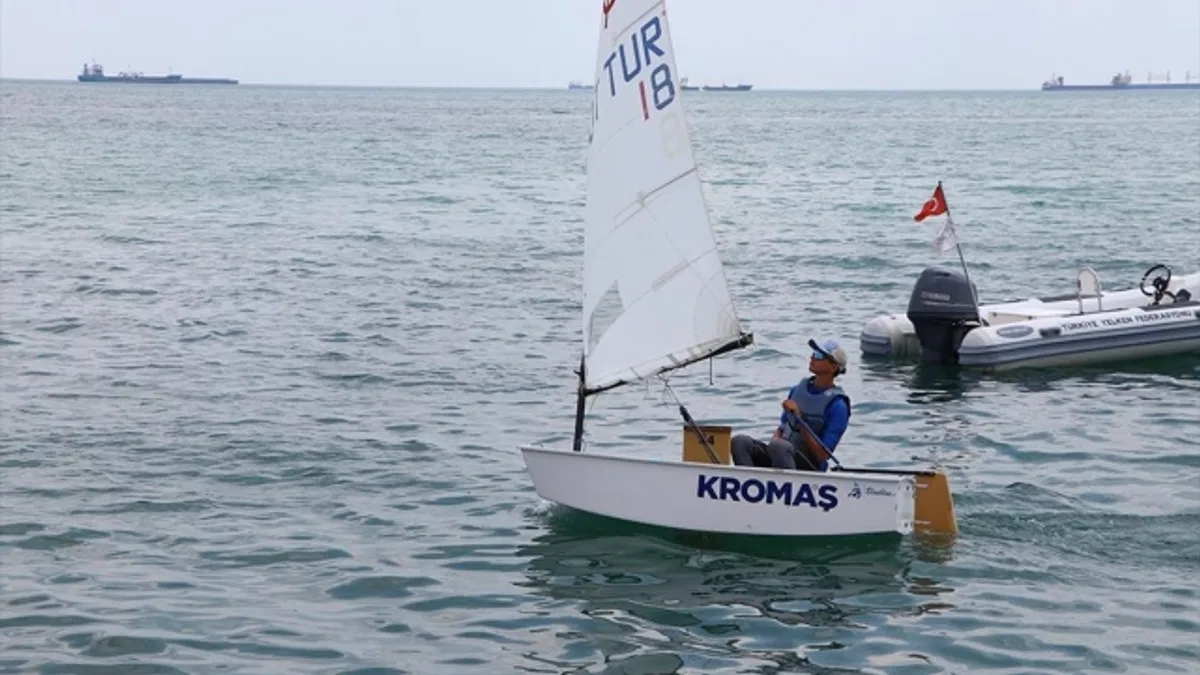 Milli sporcu Kutsal Güneş Kurnaz dünya şampiyonluğuna yelken açmak için çalışıyor