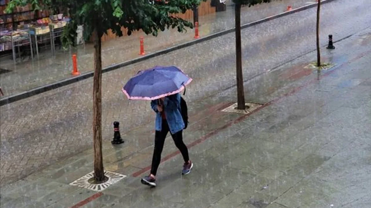 Meteorolojiden 9 il için gök gürültülü sağanak uyarısı