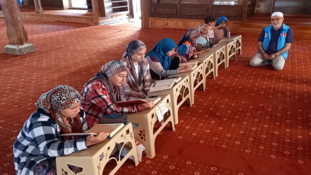 Beypazarı'nda yaz Kur'an kursları sürüyor