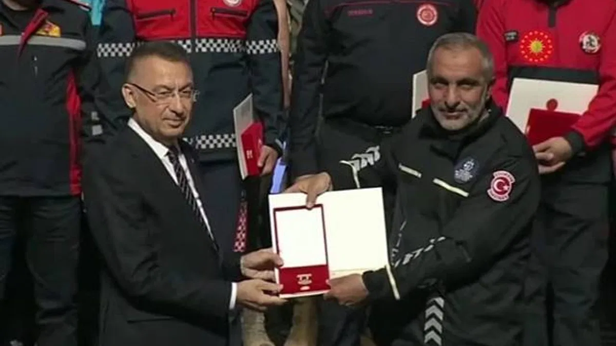 Kocaeli İtfaiyesi'ne Devlet Üstün Fedakârlık Madalyası
