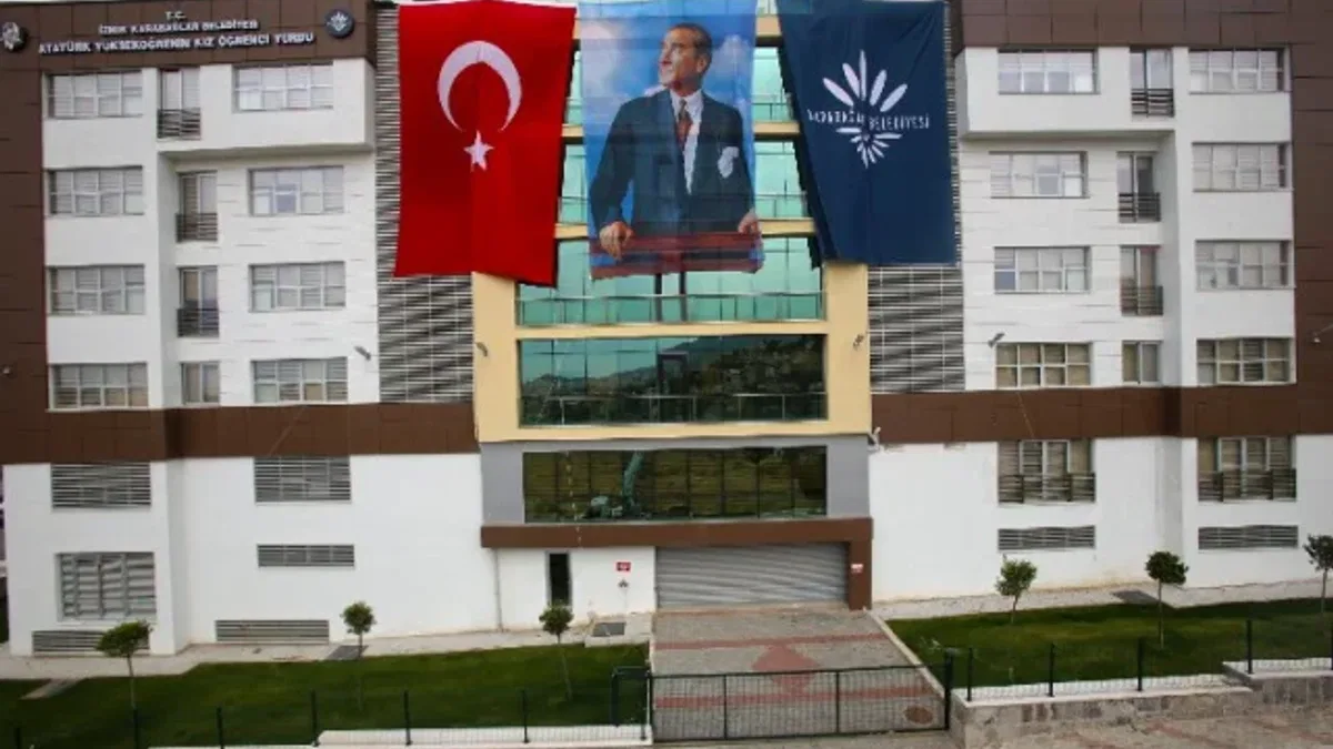 Karabağlar'da eğitime tam destek