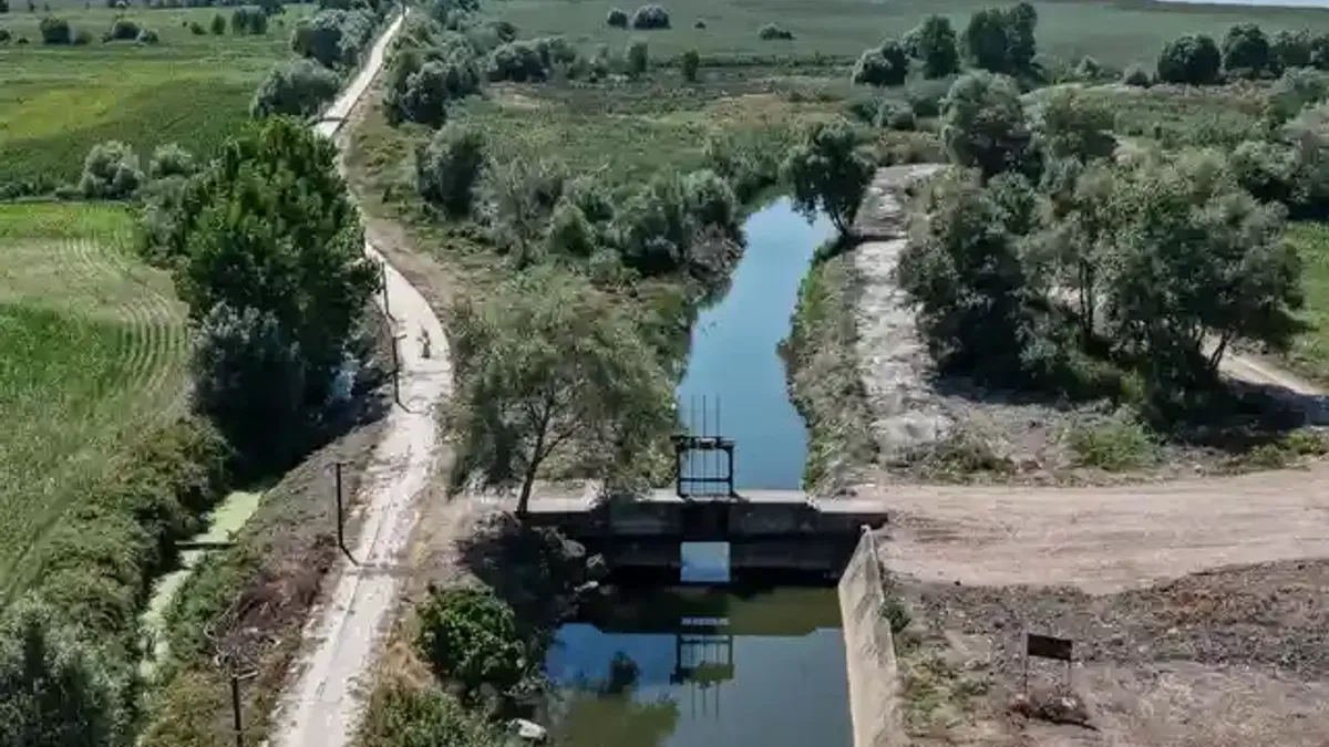 Sapanca Gölü'ne iletim sağlayan su koridoru temizlendi